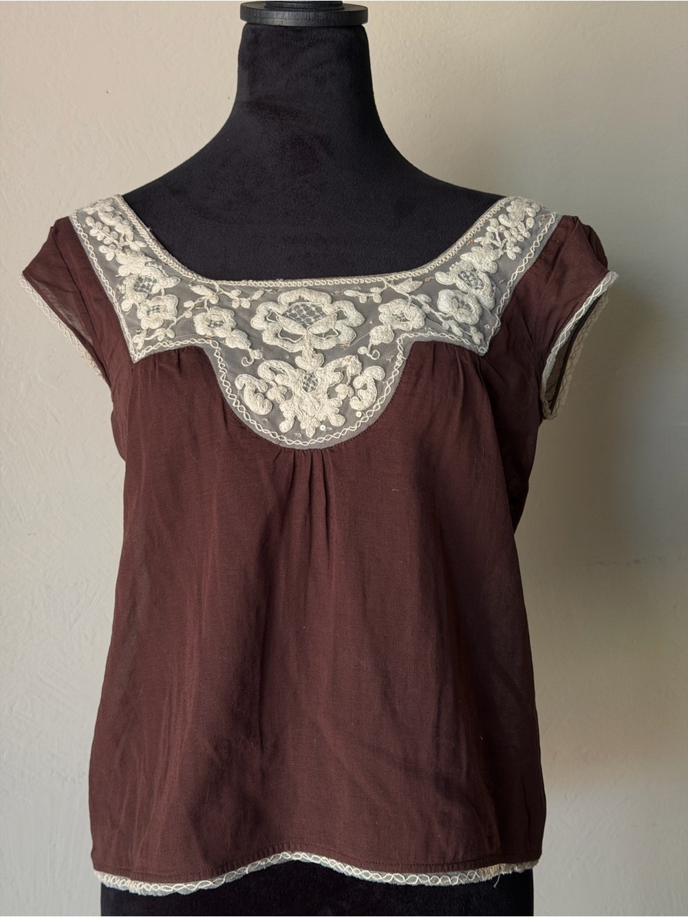 Anthropologie fei delicate cotton blouse brown with lace detail size 4
